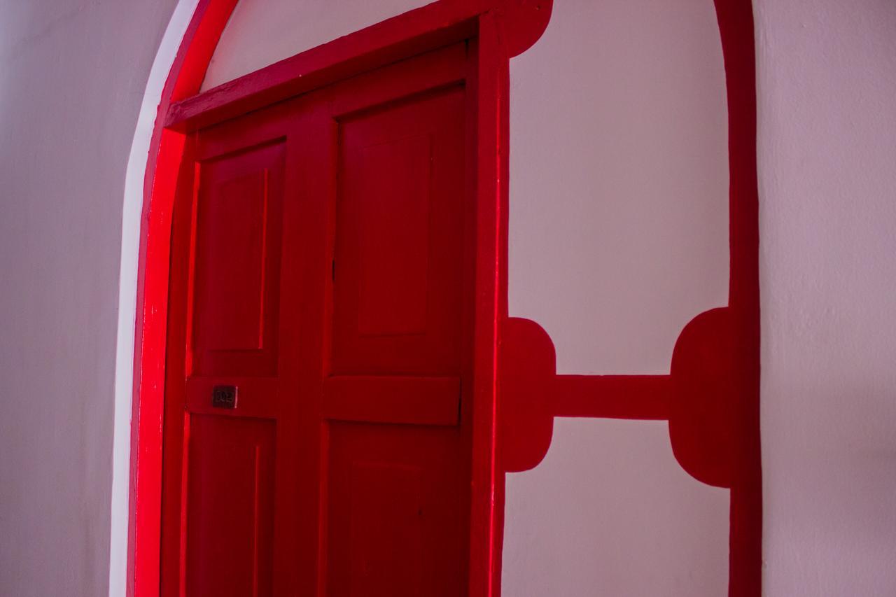 Hostal La Costena *