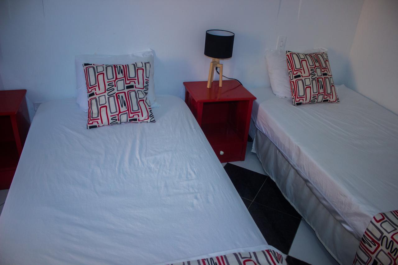 Hostal La Costena *