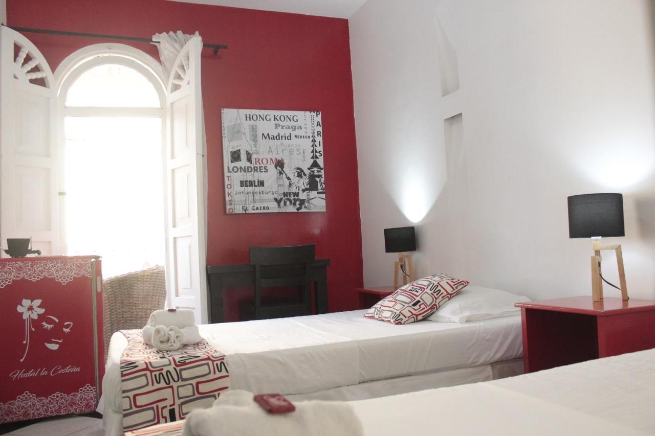 La Costena Hostal *